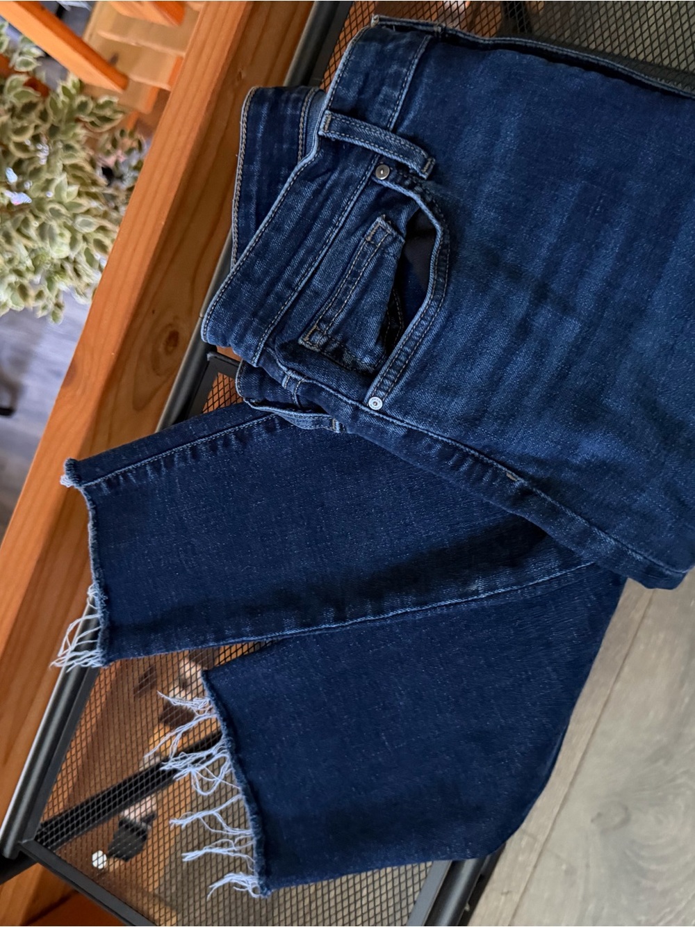 Joe's Jeans Women's Skinny Dark Blue Frayed Hem Jeans